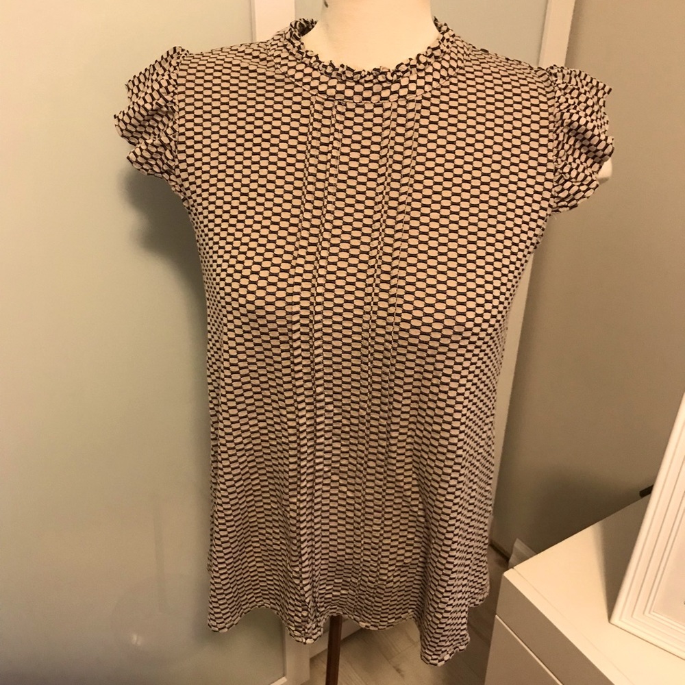 Elle Frilled Short Sleeve Top